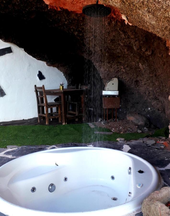 Casa Rural Alessia With Jacuzzi ,Garden & Swimming Pool Santa Cruz de Tenerife Eksteriør billede